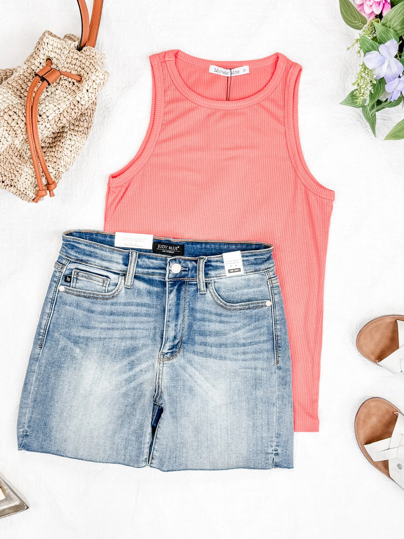 05.20 EN ROUTE Tara Ribbed Tank - Coral