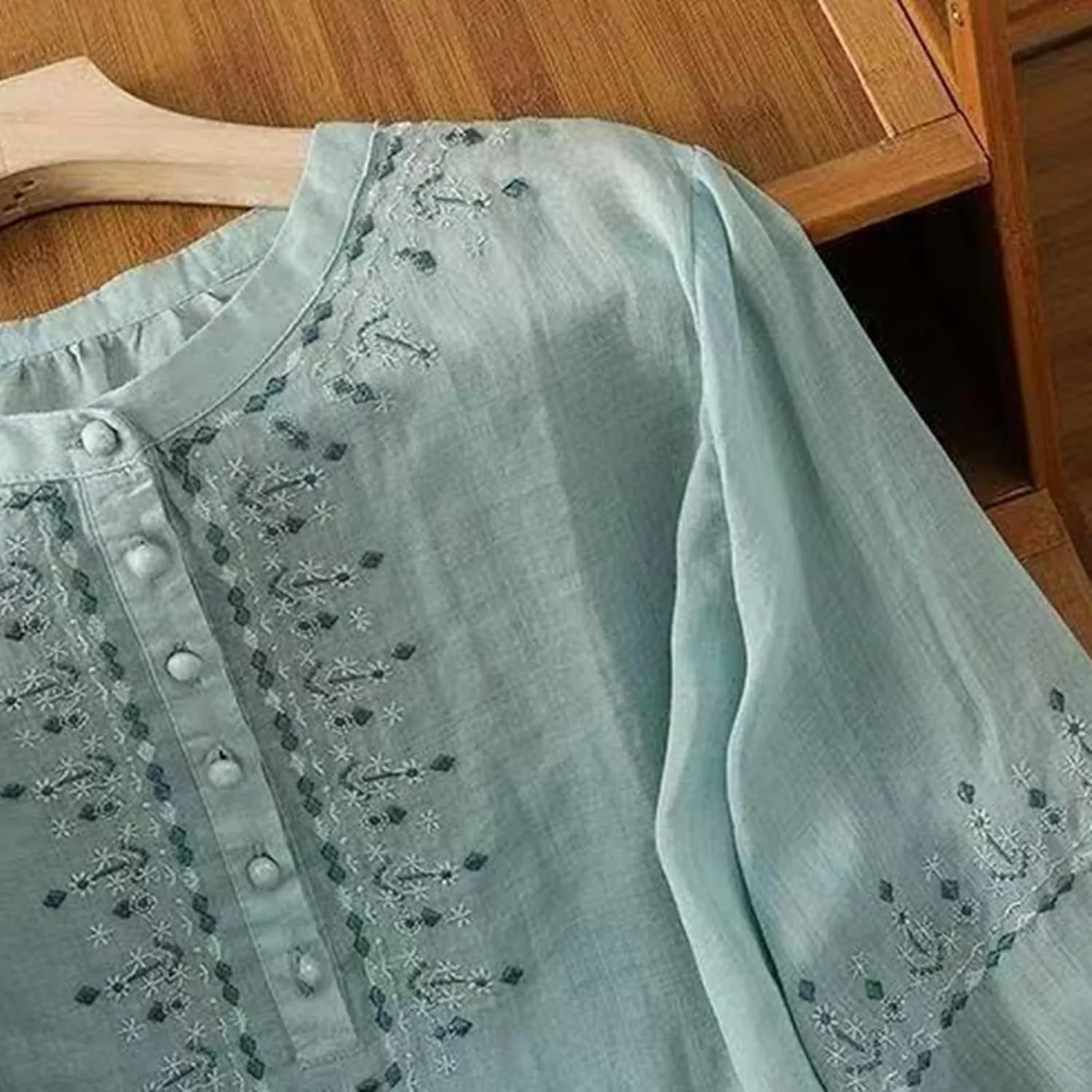 3/4 Sleeve Linen Shirts for Women Cotton Summer Retro Embroidered Boho Tops Dressy Casual Trendy Vacation Blouse