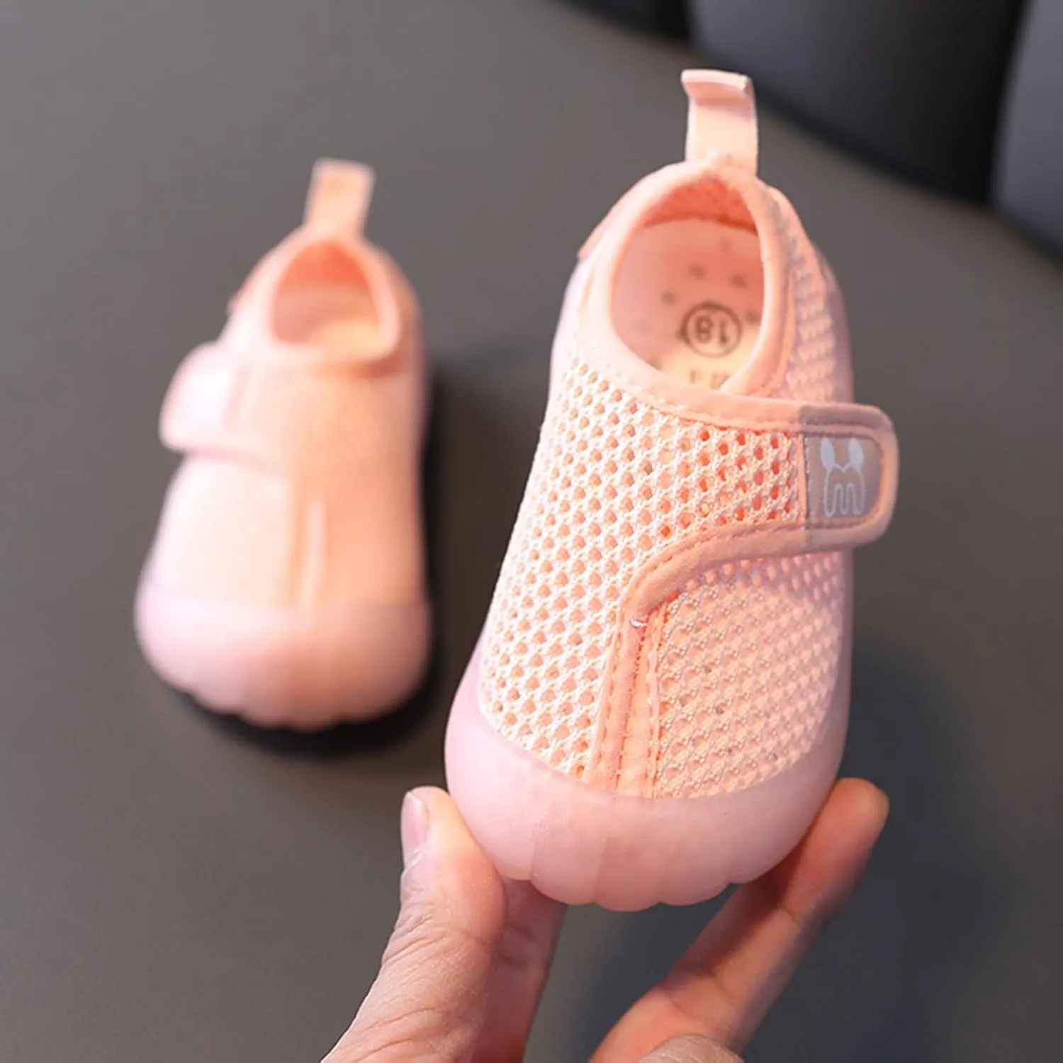 Baby Boy Girl Water Sport Shoes Mesh Quick-Dry Beach Swim Pool Barefoot Shoes Lightweight Breathable Non-Slip Walking Sneaker