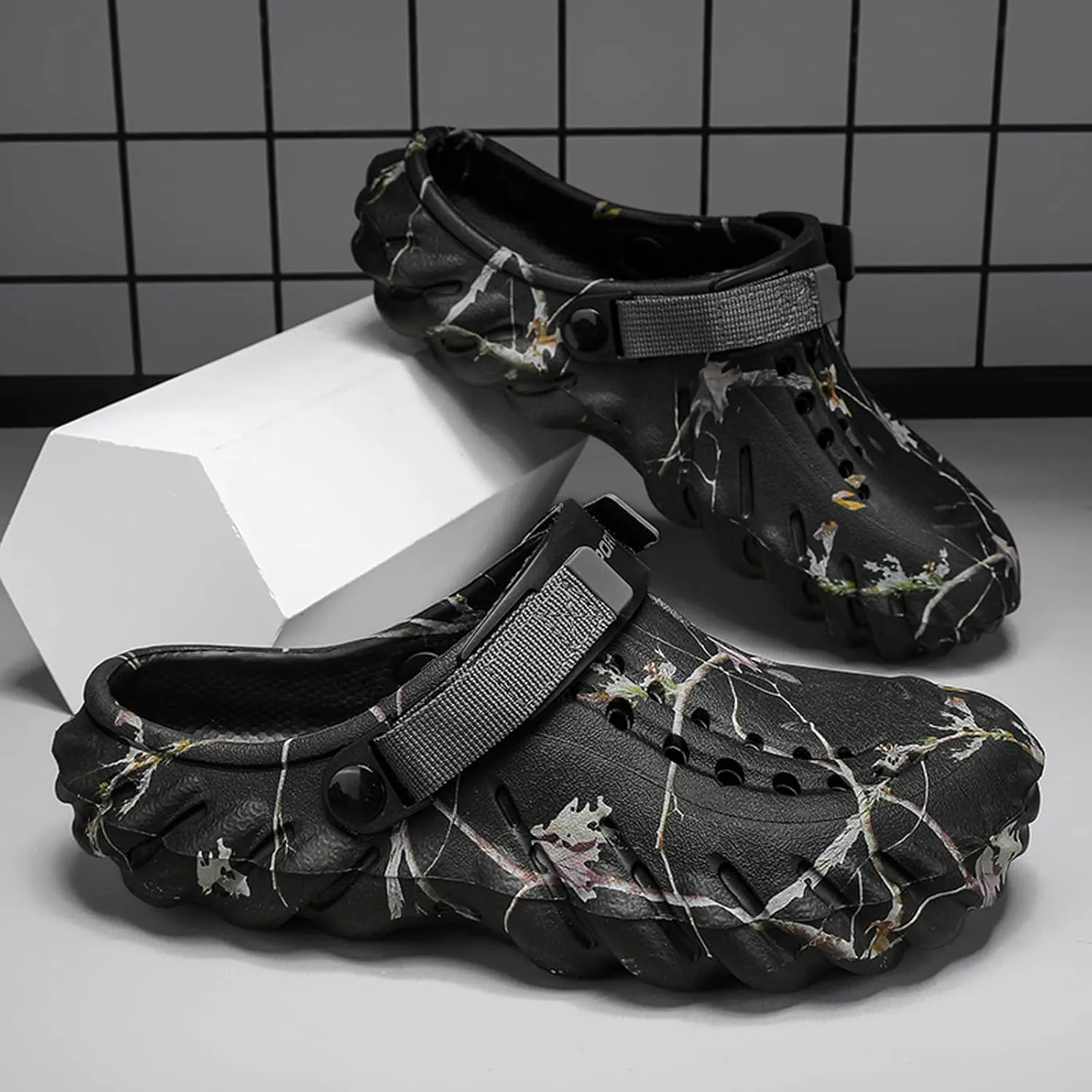 CERYTHRINA Garden Clogs for Mens Outdoor Water Beach Sandals Lightweight Breathable Slippers