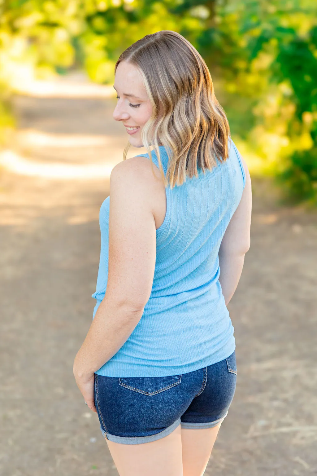 EN ROUTE Mila Zipper Tank - Blue