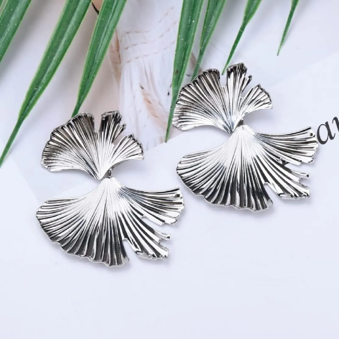 Ginkgo Leaf Earrings for Women, Cute Flower Petal Earrings, Bohemian Floral Petal Dangle Earrings Hypoallergenic, Hawaiian Flower Drop Earrings, Fall Leaf Earrings Studs, Ginkgo Flower Leaf Jewelry