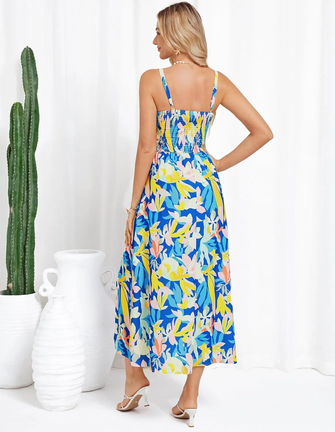 GRACE KARIN 2025 Women's Summer Spaghetti Strap Maxi Dress Smocked Floral Dress Sleeveless Boho Beach Sundress with Pockets