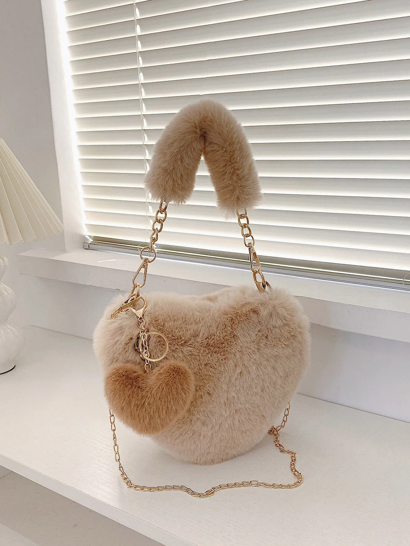 Heart Shape Faux Fur Handbag & Clip-on Mini Heart