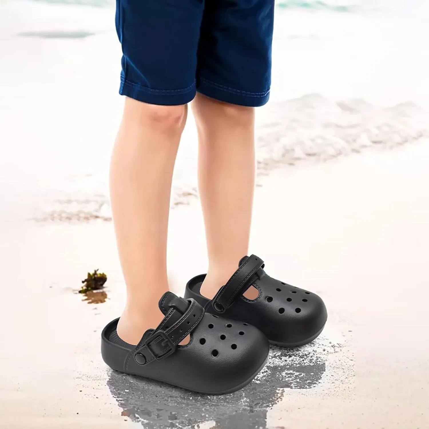 Lightweight Kids Clogs Garden Shoes Boys Girls Soft and Breathable Slide Sandals Toddler Adjustable Strap Beach Pool Slippers