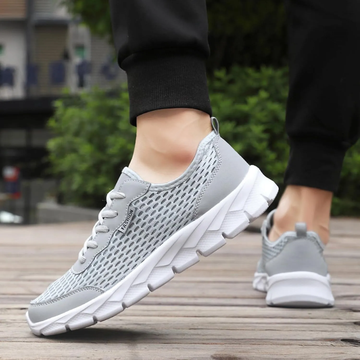 Men Lightweight Breathable Mesh Shoes Running Mesh Shoes Lace Up Casual Sneakers Mens Sneaker Slippers