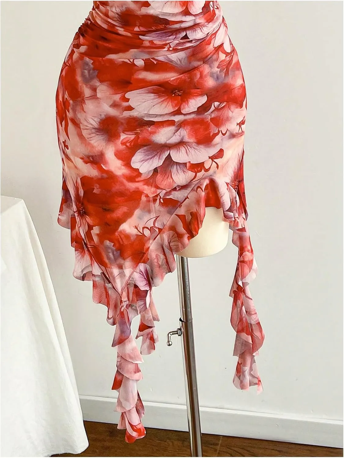 Milumia Women's Floral Print Tube Dress Ruffle Asymmetrical Hem Mini Bodycon Dresses