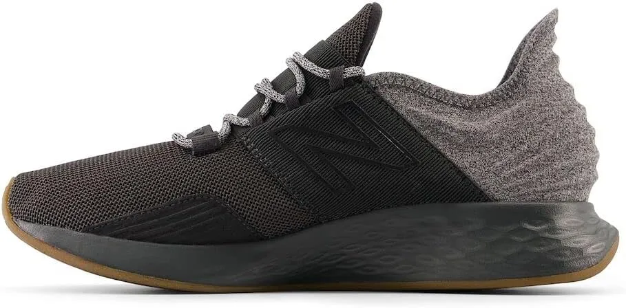 New Balance Men's Fresh Foam Roav V1 Sneaker, Black, 9-11