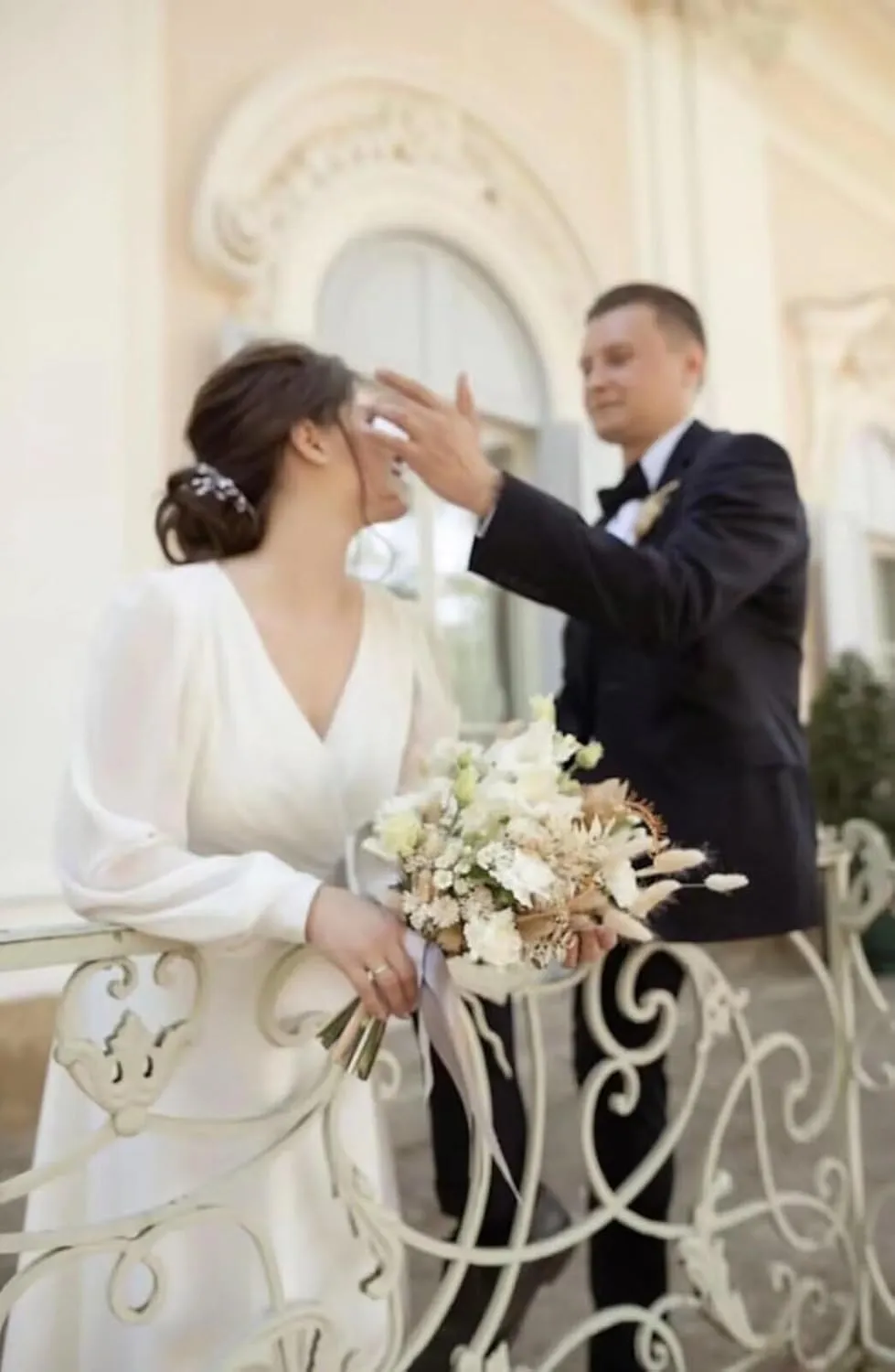 Off Shoulder Wedding Dresses for Bride Tea Length Bridal Gown for Wedding
