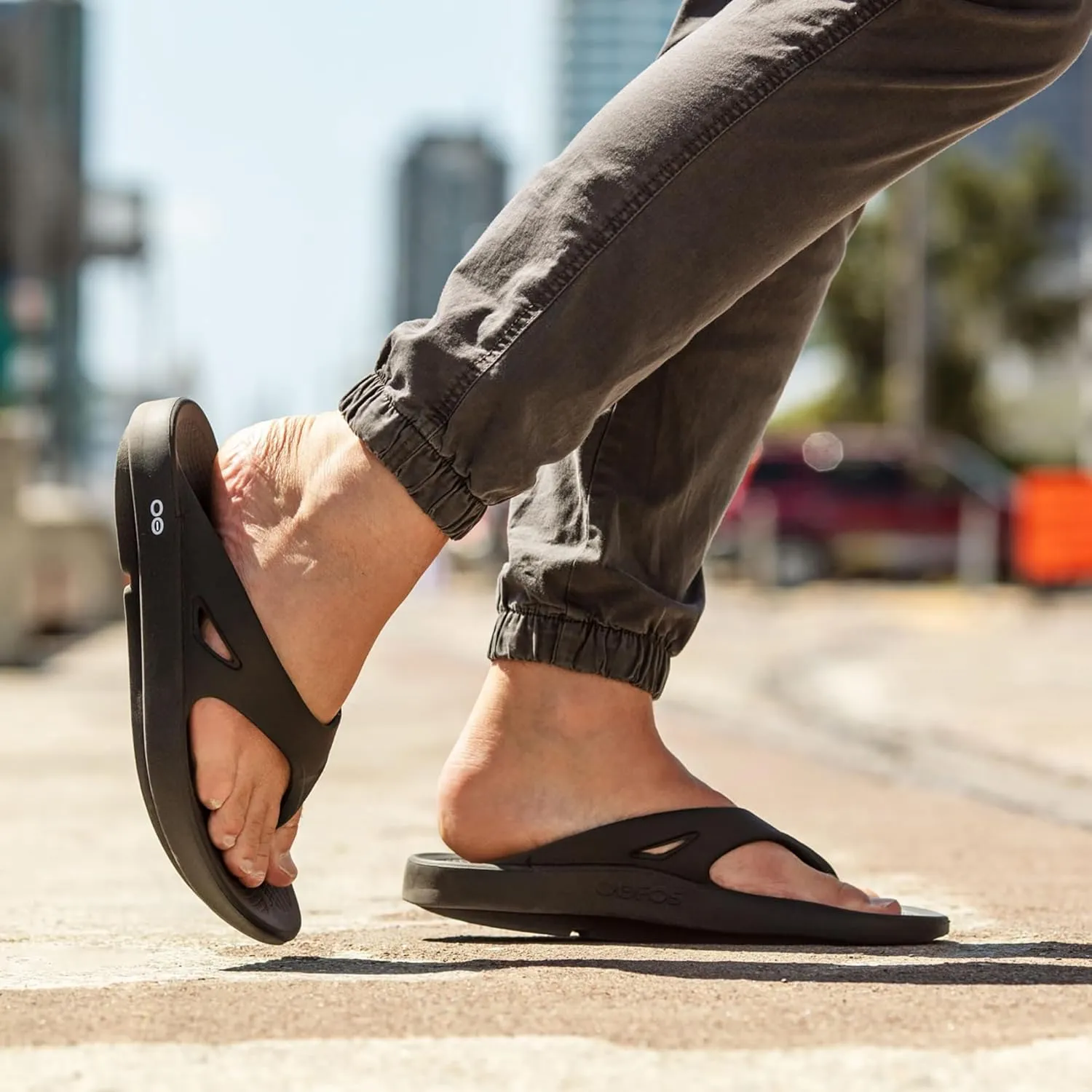 OOFOS OOriginal Recovery Sandal - Womens and Mens