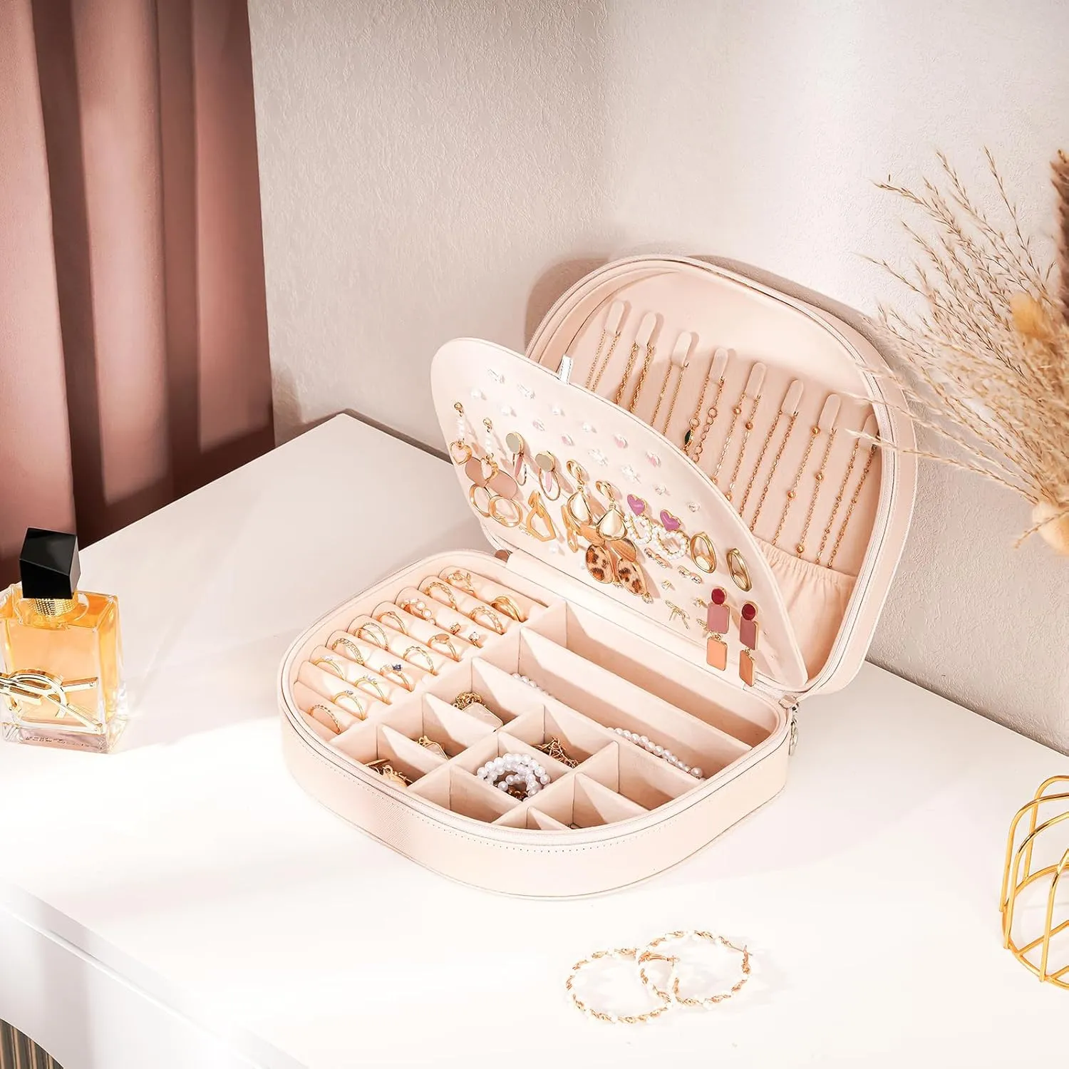 ProCase Travel Size Jewelry Box, Large Portable Seashell-Shaped Jewelry Case, 2 Layer Jewelry Organizer in PU Leather for Women -Champagne