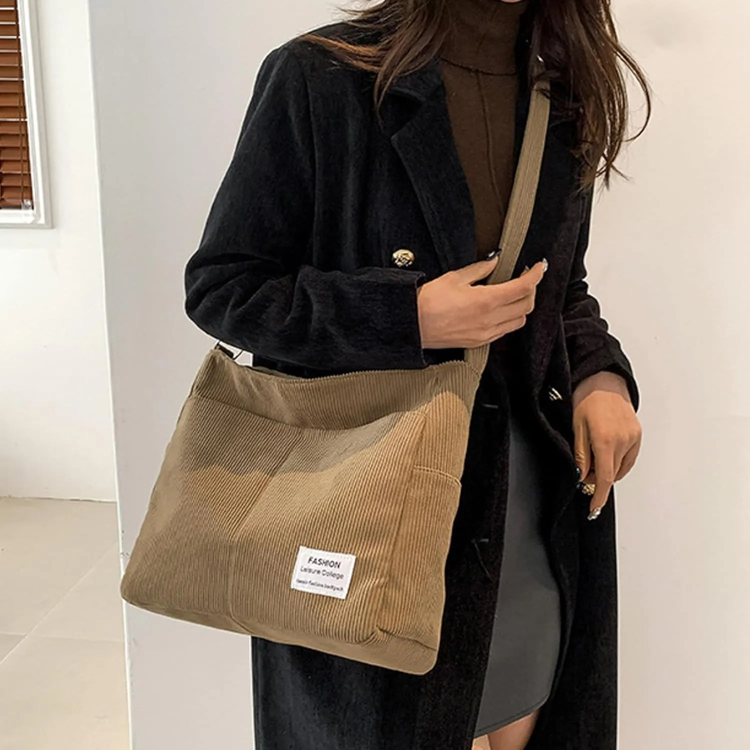 Women's Multi-Pocket Shoulder Bags Women's Crescent Shoulder Bags with Adjustable Strap Temperament Clutch Purse(Khaki)