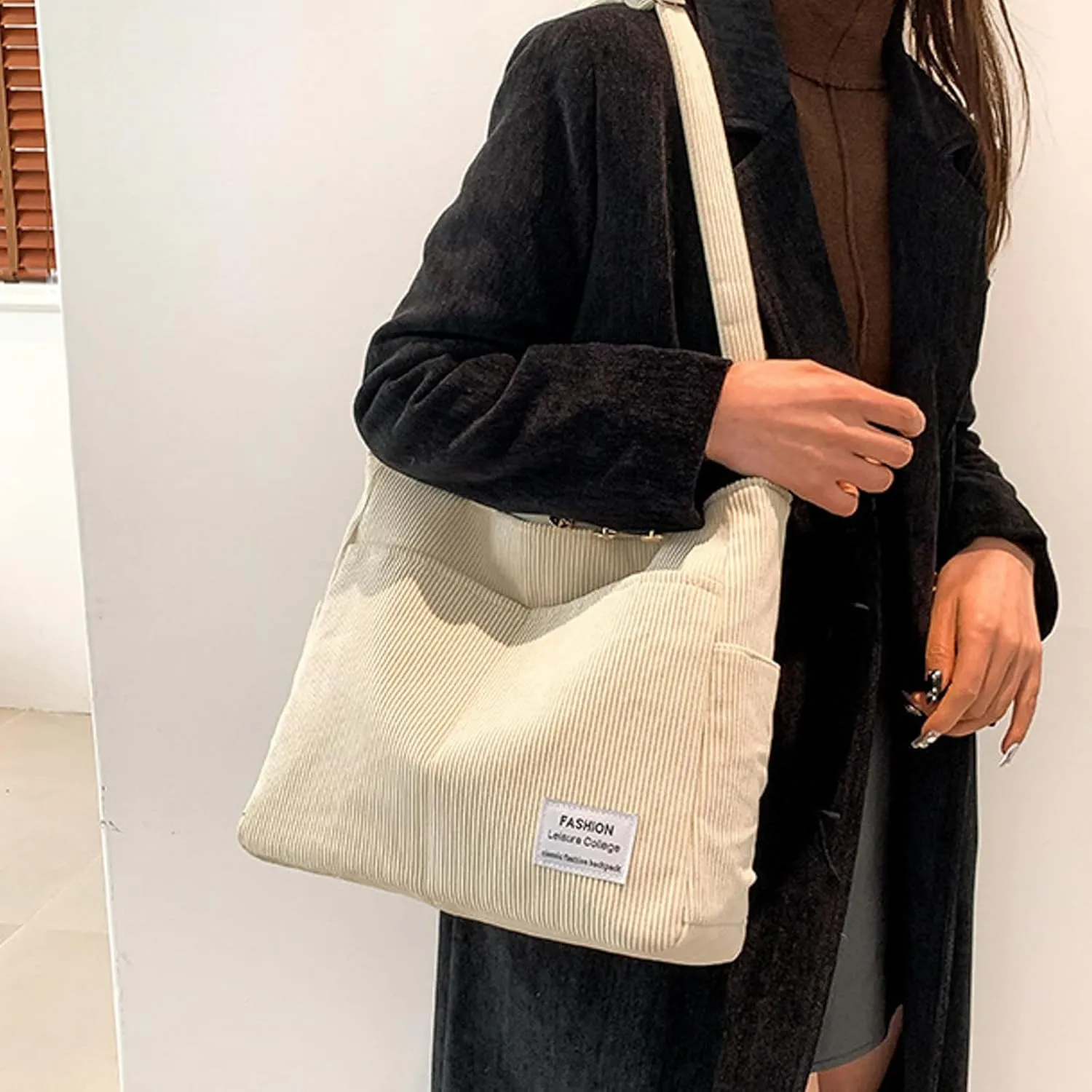 Women's Multi-Pocket Shoulder Bags Women's Crescent Shoulder Bags with Adjustable Strap Temperament Clutch Purse(White)